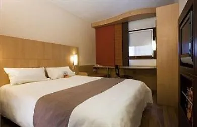 Hotel Ibis Savigny Sur Orge 2*